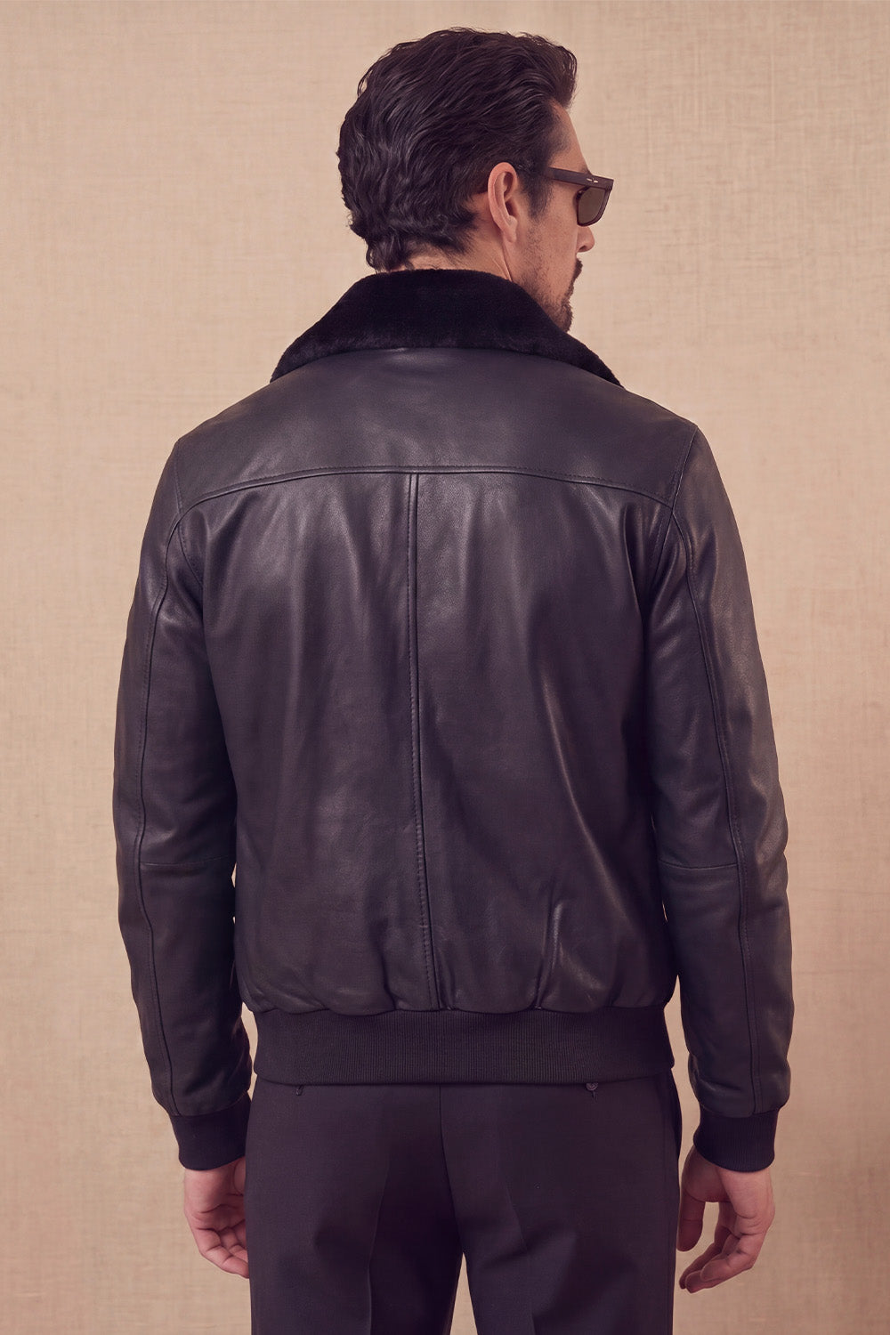 Schwarzer Nagel im Gold-Shearling-Stil man Barone firenze - 15