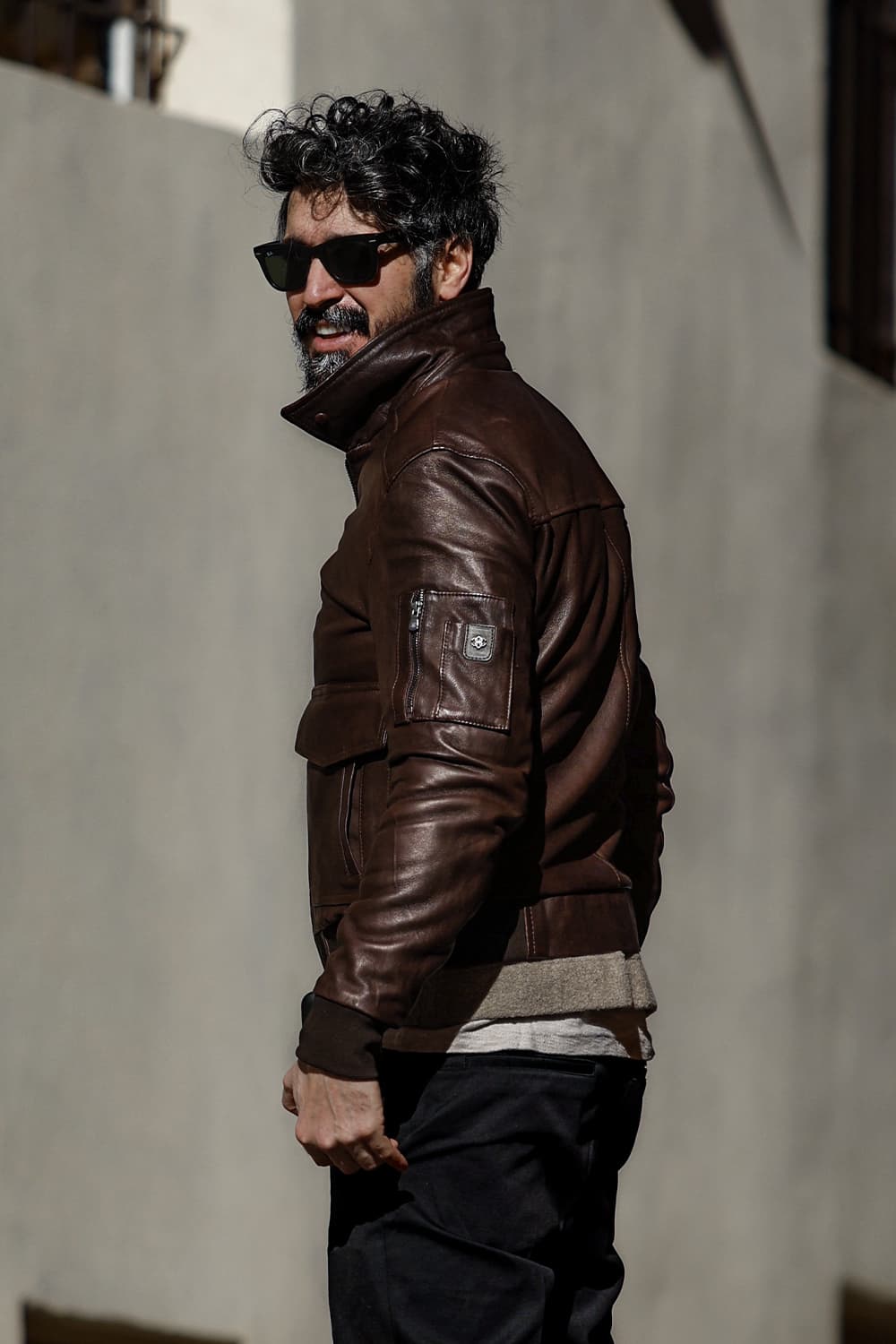 Schwarzer Nagel im Gold-Shearling-Stil man Barone firenze - 16