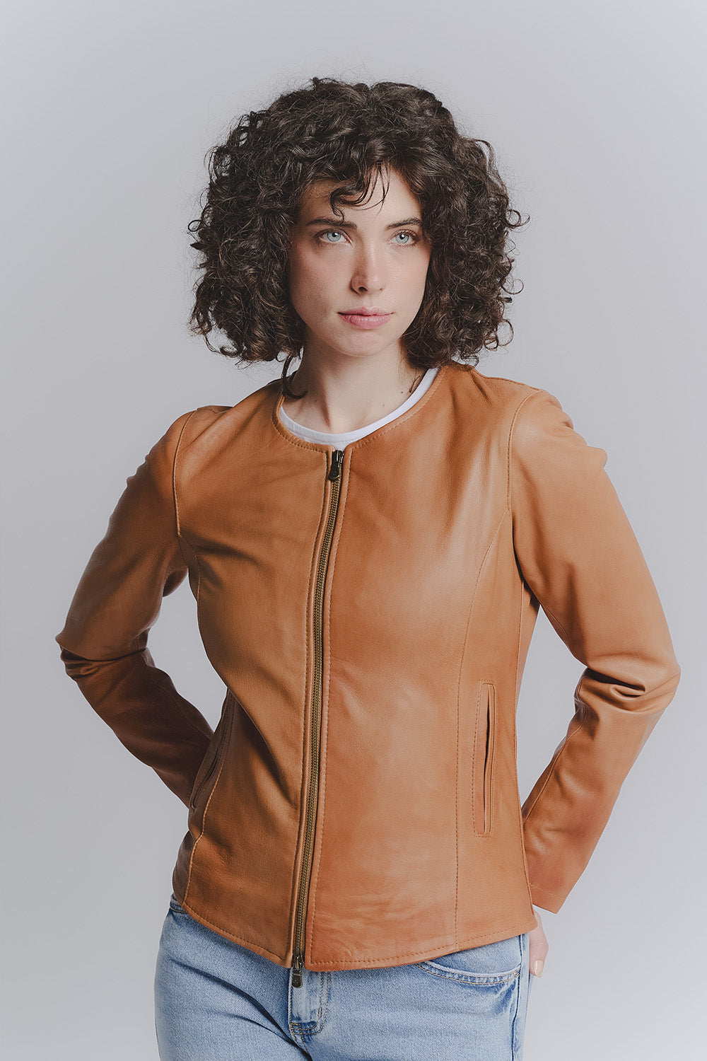 Irene Gold Weinlese woman Barone firenze - 3
