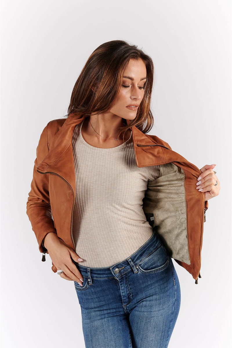 Sally Encore Vintage woman Barone firenze - 3